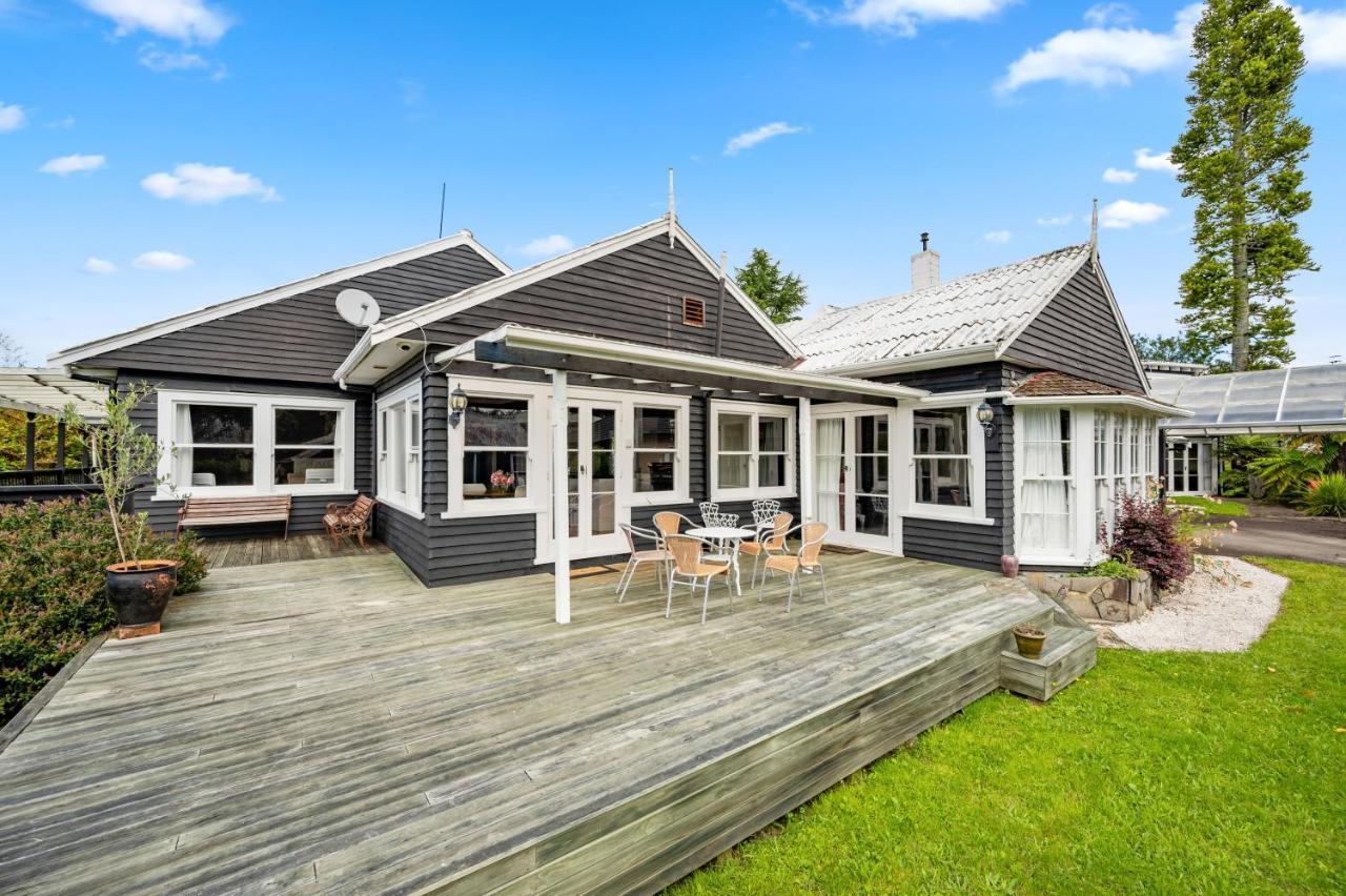 Springfield Rise Lodge - Rotorua Holiday Home Eksteriør bilde