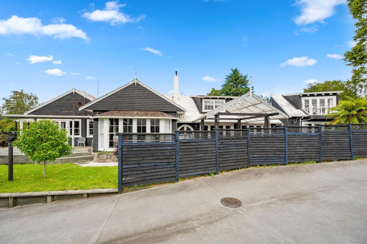 Springfield Rise Lodge - Rotorua Holiday Home Eksteriør bilde